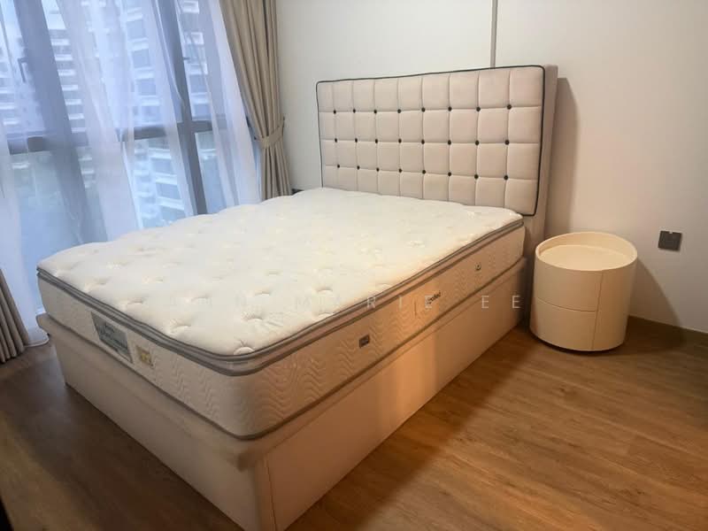 Sceneca Residence, 26 Tanah Merah Kechil Link, 3 Bedrooms, 753 sqft, Condominium For Rent, by Ann Marie Ee, 500170891 - Q-size storage bed at master room - PropertyGuru.com.sg