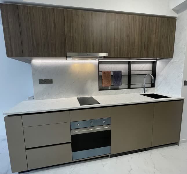Sceneca Residence, 26 Tanah Merah Kechil Link, 3 Bedrooms, 753 sqft, Condominium For Rent, by Ann Marie Ee, 500170891 - Modern Kitchen - PropertyGuru.com.sg