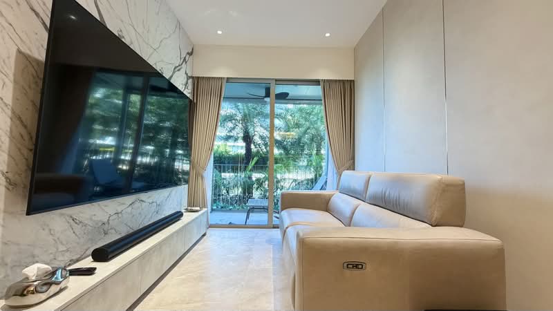 The Reef at King's Dock, 20 Harbourfront Avenue, 2 Bedrooms, 689 sqft, Condominium For Sale, by JAY PECK, 500170897 - Living Room - PropertyGuru.com.sg