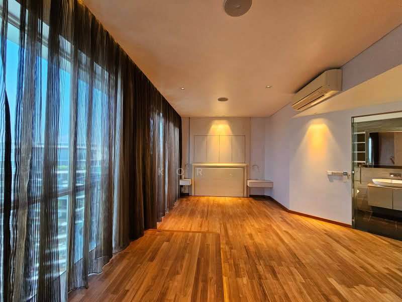 Cote D'Azur, 68 Marine Parade Road, 4 Bedrooms, 2,454 sqft, Condominium For Rent, by Kor ., 500170905 - Master Bedroom - PropertyGuru.com.sg