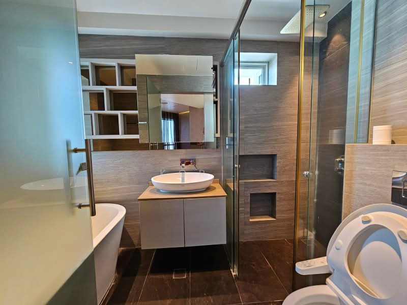 Cote D'Azur, 68 Marine Parade Road, 4 Bedrooms, 2,454 sqft, Condominium For Rent, by Kor ., 500170905 - Bathroom - PropertyGuru.com.sg