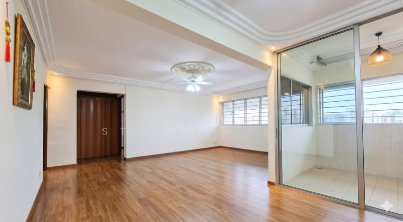 350 Woodlands Avenue 3, 350 Woodlands Avenue 3, 3 Bedrooms, 1,313 sqft, HDB Flat For Sale, by Stanley Wee, 500170911 - Living Room - PropertyGuru.com.sg