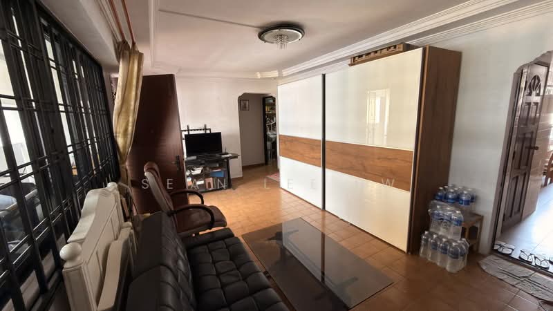 635 Yishun Street 61, 635 Yishun Street 61, 3 Bedrooms, 904 sqft, HDB Flat For Rent, by Sean Lee HW, 500170915 - Living Room - PropertyGuru.com.sg