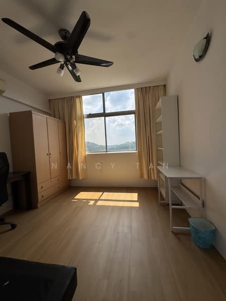 Sherwood Towers, 3 Jalan Anak Bukit, 3 Bedrooms, 1,539 sqft, Apartment For Sale, by Nancy Tan, 500170921 - Bedroom - PropertyGuru.com.sg