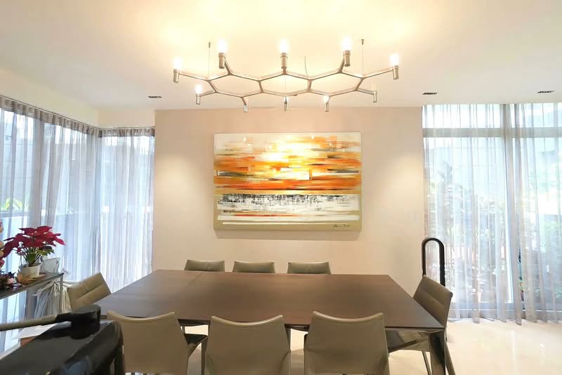 💎 MODERN, UPGRADED HOUSE 黄金地段 🔥Walk to NYPS near MRT 💎, , 5 Bedrooms, 4,898 sqft, Cluster House For Sale, by Martin Goh 吴伟楠, 500170942 - Dining Room - PropertyGuru.com.sg