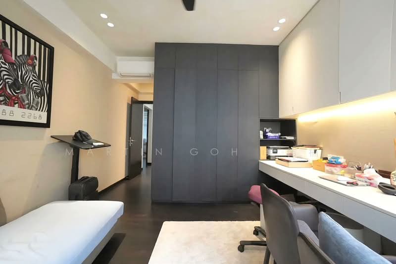 💎 MODERN, UPGRADED HOUSE 黄金地段 🔥Walk to NYPS near MRT 💎, , 5 Bedrooms, 4,898 sqft, Cluster House For Sale, by Martin Goh 吴伟楠, 500170942 - Study - PropertyGuru.com.sg