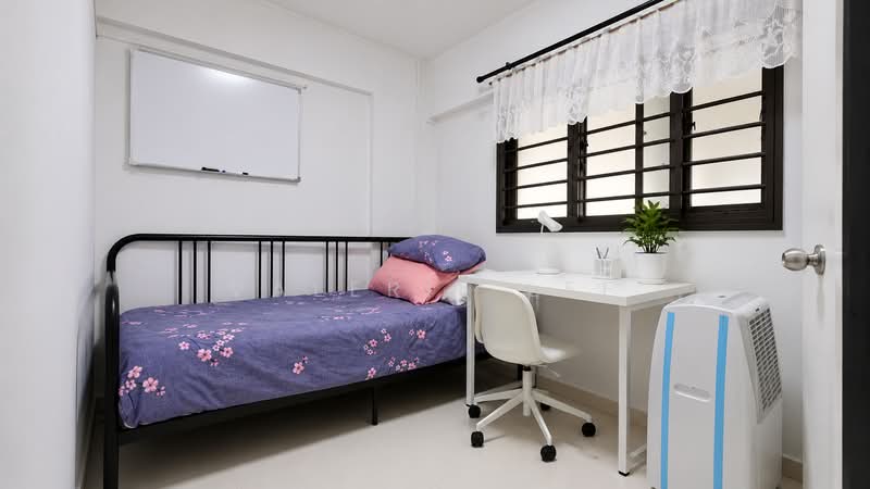 403 Pandan Gardens, 403 Pandan Gardens, 4 Bedrooms, 1,119 sqft, HDB Flat For Sale, by Valerie Lee, 500170943 - 4th Bedroom - PropertyGuru.com.sg