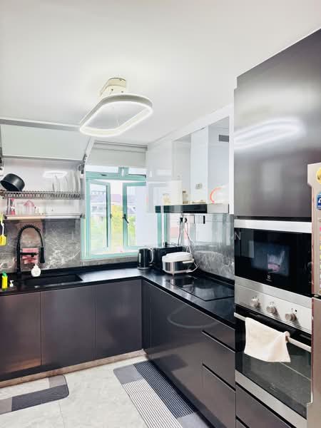 Ballota Park Condo, 150 Mariam Way, Changi Airport / Changi Village, 3 Bedrooms, 1,313 sqft, Condominium For Sale, by Leia E Tan, 500170947 - Kitchen - PropertyGuru.com.sg