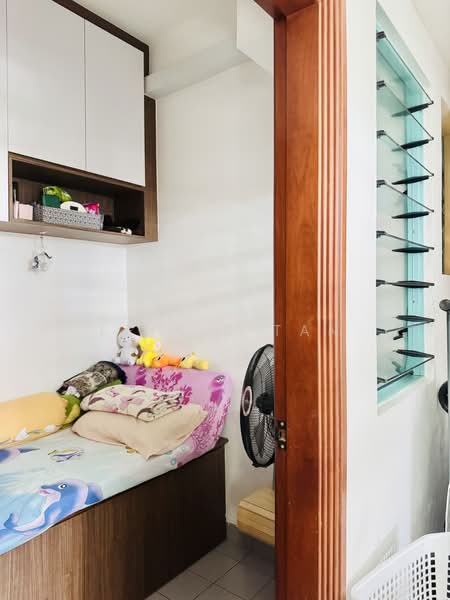 Ballota Park Condo, 150 Mariam Way, Changi Airport / Changi Village, 3 Bedrooms, 1,313 sqft, Condominium For Sale, by Leia E Tan, 500170947 - Helper’s Bedroom - PropertyGuru.com.sg