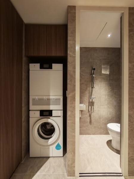 MEYER BLUE, 83 Meyer Road, East Coast / Marine Parade, 4 Bedrooms, 1,518 sqft, Condominium For Sale, by Andy Wee, 500170960 - Bathroom - PropertyGuru.com.sg