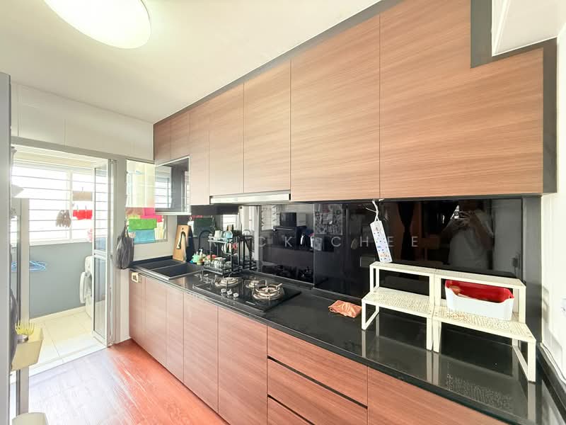 326A Anchorvale Road, 326A Anchorvale Road, 3 Bedrooms, 990 sqft, HDB Flat For Sale, by Patrick Chee, 500170961 - Kitchen - PropertyGuru.com.sg