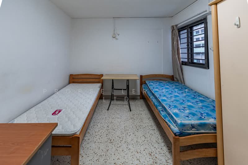 306 Clementi Avenue 4, 306 Clementi Avenue 4, 3 Bedrooms, 990 sqft, HDB Flat For Sale, by ADNIX LIU, 500170971 - Bedroom - PropertyGuru.com.sg