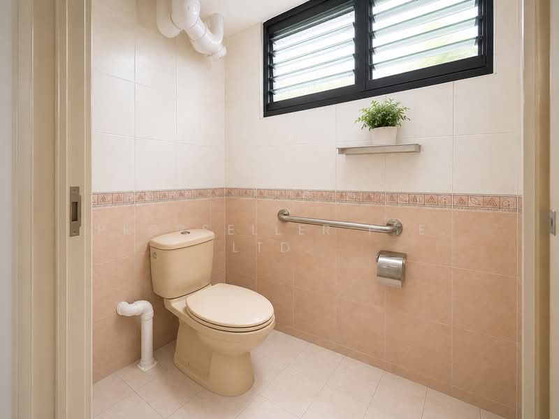 306 Clementi Avenue 4, 306 Clementi Avenue 4, 3 Bedrooms, 990 sqft, HDB Flat For Sale, by ADNIX LIU, 500170971 - Bathroom - PropertyGuru.com.sg