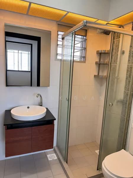 312C Clementi Avenue 4, 312C Clementi Avenue 4, 3 Bedrooms, 1,001 sqft, HDB Flat For Sale, by Frank Duan, 500170973 - Bathroom - PropertyGuru.com.sg