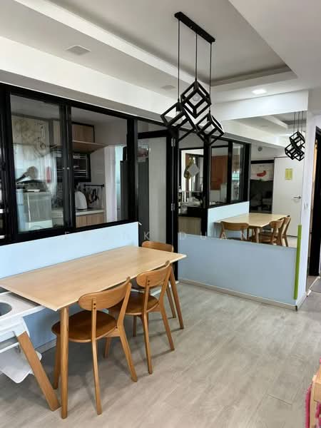 312C Clementi Avenue 4, 312C Clementi Avenue 4, 3 Bedrooms, 1,001 sqft, HDB Flat For Sale, by Frank Duan, 500170973 - Dining Room - PropertyGuru.com.sg