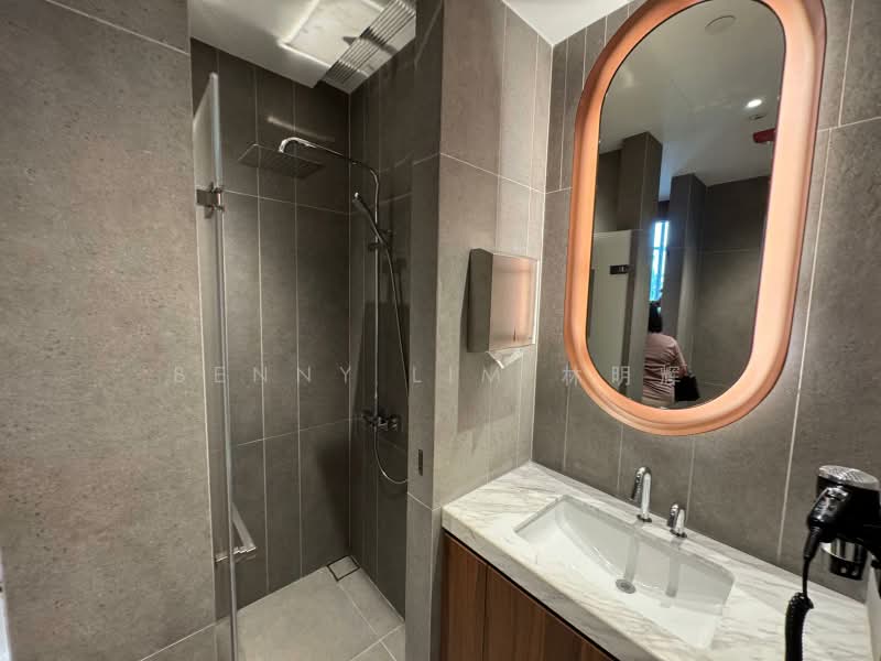 Perfect Ten, 323 Bukit Timah Road, 2 Bedrooms, 753 sqft, Condominium For Rent, by Benny Lim 林明辉, 500170976 - Bathroom - PropertyGuru.com.sg