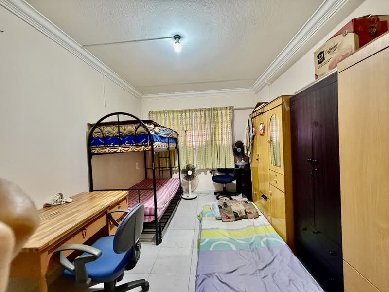 665 Hougang Avenue 4, 665 Hougang Avenue 4, 2 Bedrooms, 797 sqft, HDB Flat For Sale, by Lily Ho, 500170977 - Bedroom - PropertyGuru.com.sg