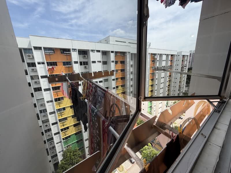 665 Hougang Avenue 4, 665 Hougang Avenue 4, 2 Bedrooms, 797 sqft, HDB Flat For Sale, by Lily Ho, 500170977 - Exterior - PropertyGuru.com.sg