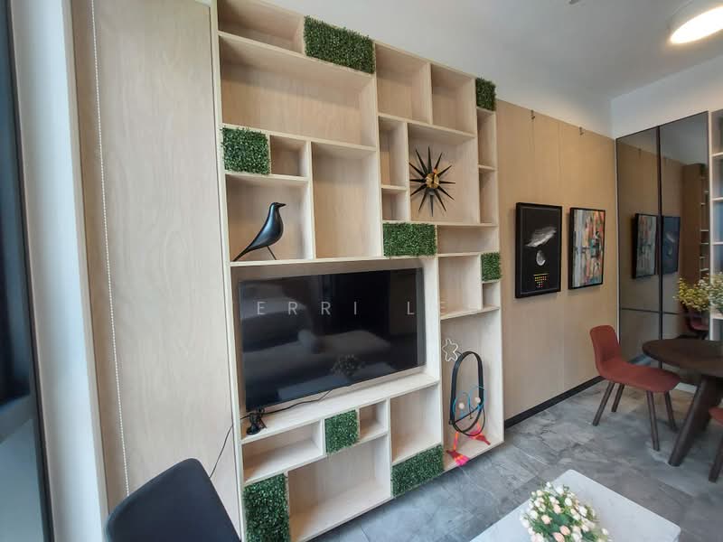 Midtown Bay, 120 Beach Road, 1 Bedroom, 409 sqft, Condominium For Sale, by Terri Lee, 500170980 - Living Room - PropertyGuru.com.sg