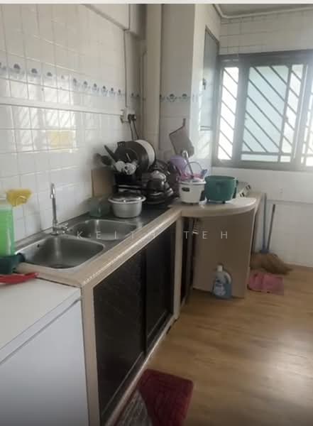693 Hougang Street 61, 693 Hougang Street 61, 3 Bedrooms, 910 sqft, HDB Flat For Sale, by Keith Teh, 500170983 - Kitchen - PropertyGuru.com.sg