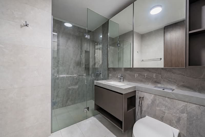 Parc Clematis, 8F Jalan Lempeng, 2 Bedrooms, 893 sqft, Condominium For Rent, by Wes Teo, 500170984 - Bathroom - PropertyGuru.com.sg