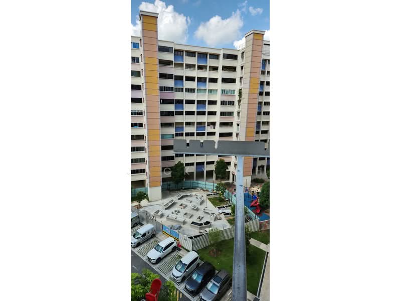 228 Yishun Street 21, 228 Yishun Street 21, 2 Bedrooms, 721 sqft, HDB Flat For Sale, by Jacky Oh, 500170992 - Exterior - PropertyGuru.com.sg