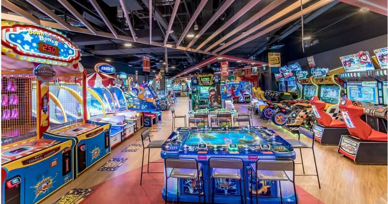 Prime Marina Bay Lifestyle Space | Ideal for Destination Concepts, , 3,735 sqft, Other Retail For Rent, by Mahesh Dhalani, 500171015 - Interior - CommercialGuru.com.sg