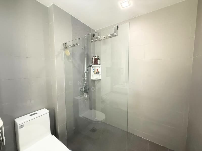 The Petals, 85 Hillview Avenue, 4 Bedrooms, 1,636 sqft, Condominium For Sale, by Darren Koh Chun Hong, 500171019 - Bathroom - PropertyGuru.com.sg