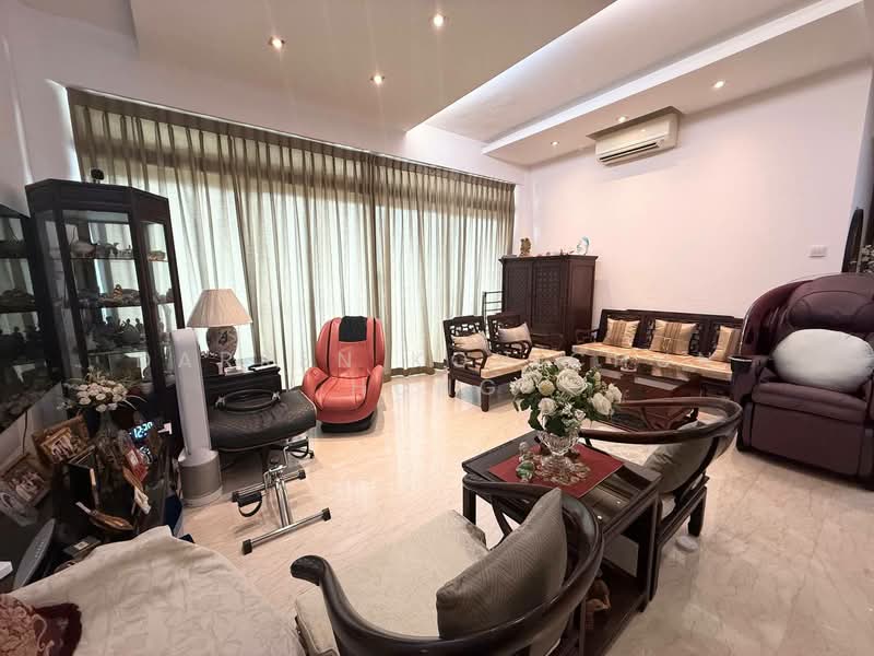 The Petals, 85 Hillview Avenue, 4 Bedrooms, 1,636 sqft, Condominium For Sale, by Darren Koh Chun Hong, 500171019 - Living Room - PropertyGuru.com.sg