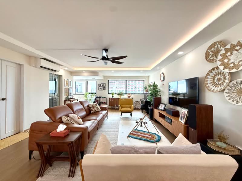 158 Bishan Street 13, 158 Bishan Street 13, 3 Bedrooms, 1,367 sqft, HDB Flat For Sale, by Sergius Seah Weiming, 500171020 - Living Room - PropertyGuru.com.sg
