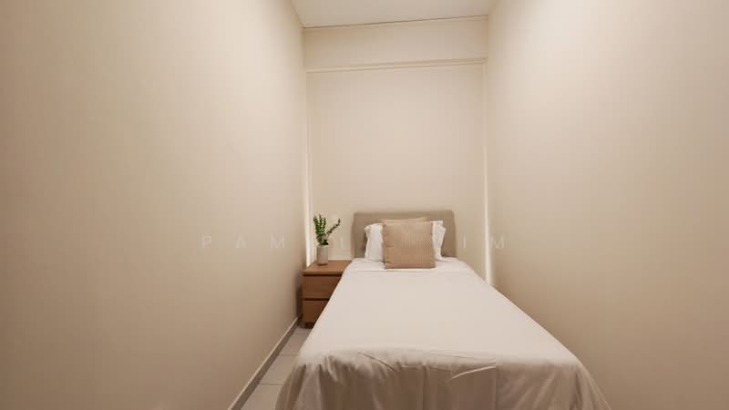 Cashew Heights, 99 Cashew Road, Room Rental, 120 sqft, Condominium For Rent, by Pamela Lim, 500171022 - Bedroom - PropertyGuru.com.sg