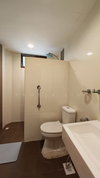 Cashew Heights, 99 Cashew Road, Room Rental, 120 sqft, Condominium For Rent, by Pamela Lim, 500171022 - Bathroom - PropertyGuru.com.sg