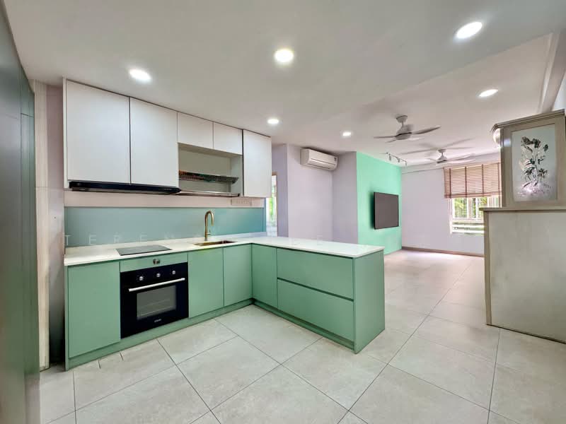 St. Patrick's Green, 49 St. Patrick's Road, 2 Bedrooms, 807 sqft, Condominium For Sale, by Terence Tee (郑志翔), 500171023 - Kitchen - PropertyGuru.com.sg