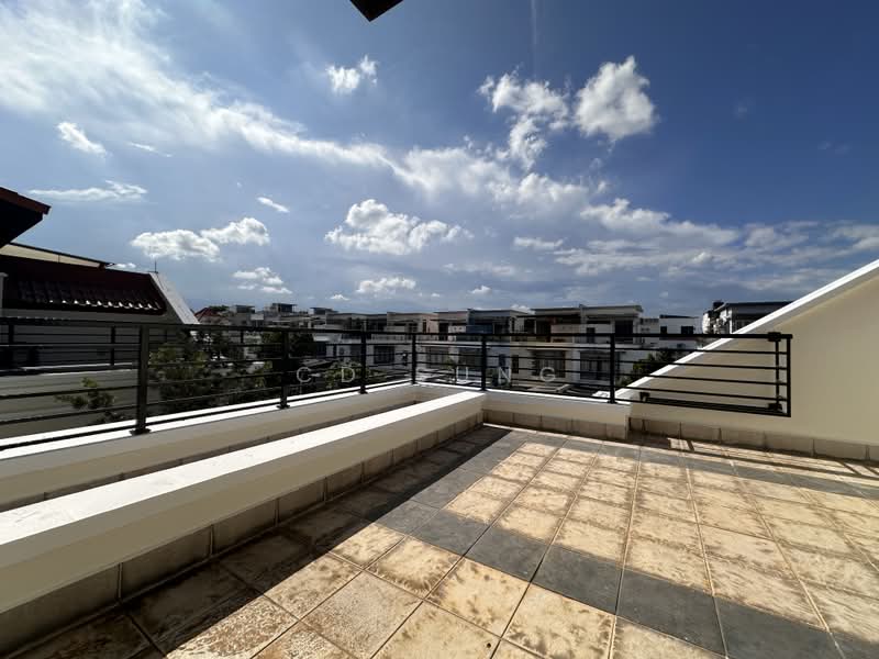 Rare Renovated Corner Terrace 5 Bed 4 Baths Seletar / YCK, , 5 Bedrooms, 3,594 sqft, Corner Terrace For Rent, by CD Sung, 500171034 - Balcony - PropertyGuru.com.sg