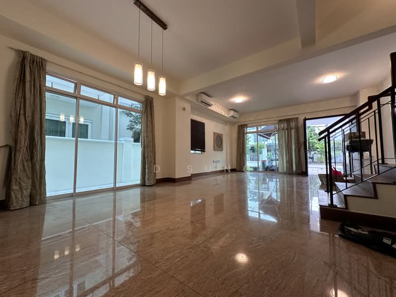 Rare Renovated Corner Terrace 5 Bed 4 Baths Seletar / YCK, , 5 Bedrooms, 3,594 sqft, Corner Terrace For Rent, by CD Sung, 500171034 - Living Room - PropertyGuru.com.sg