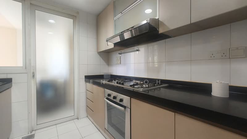 Savannah Condopark, 31 Simei Rise, 3 Bedrooms, 1,023 sqft, Condominium For Rent, by Jenn Loh, 500171041 - Kitchen - PropertyGuru.com.sg