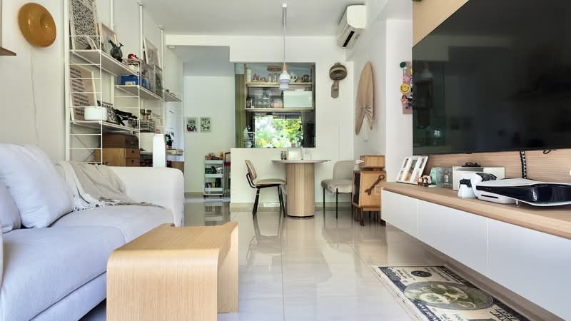 The Florence Residences, 95 Hougang Avenue 2, 3 Bedrooms, 1,023 sqft, Condominium For Sale, by Queen Sie, 500171083 - Living Room - PropertyGuru.com.sg