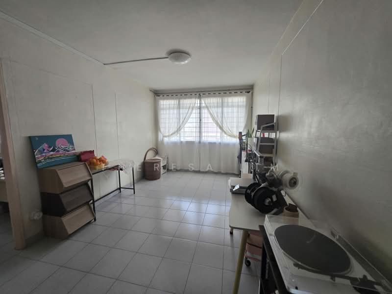 932 Jurong West Street 92, 932 Jurong West Street 92, 3 Bedrooms, 1,108 sqft, HDB Flat For Sale, by Theresa Lim, 500171086 - Living Room - PropertyGuru.com.sg