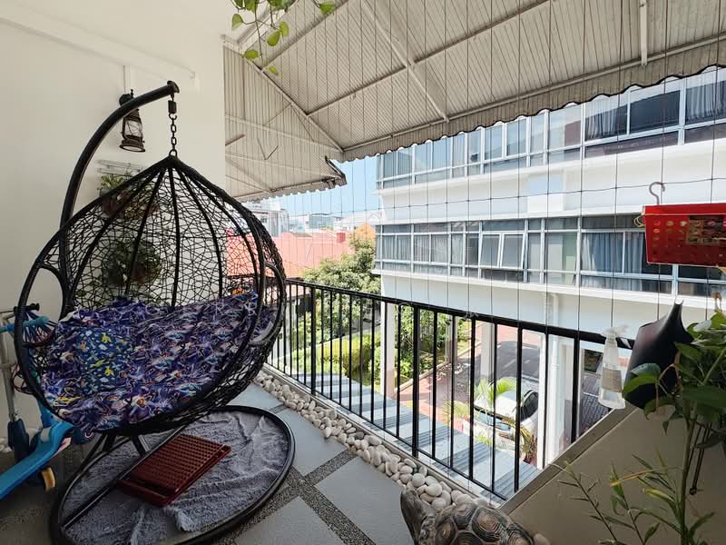 Joo Chiat Apartments, 293 Onan Road, 3 Bedrooms, 1,428 sqft, Apartment For Sale, by Gerri Teo 张蕙荧, 500171094 - Balcony - PropertyGuru.com.sg