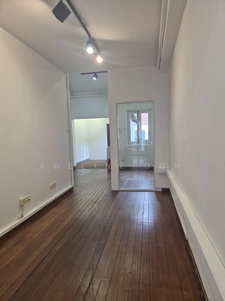 Amoy Street Shophouse - Cosy & Bright - Immediate - Cheap $, Amoy Street, Boat Quay / Raffles Place / Marina, 1,000 sqft, Office For Rent, by Adeline Goh, 500171104 - Interior - CommercialGuru.com.sg