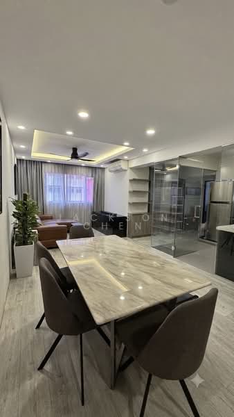12 Jalan Bukit Merah, 12 Jalan Bukit Merah, 3 Bedrooms, 1,130 sqft, HDB Flat For Sale, by Jackson Chen, 500171114 - Living Room - PropertyGuru.com.sg