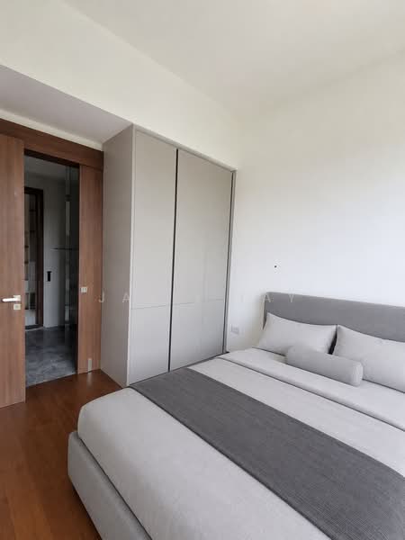 Parksuites, 18 Holland Grove Road, 2 Bedrooms, 786 sqft, Condominium For Sale, by Jarel Tay, 500171119 - Bedroom - PropertyGuru.com.sg