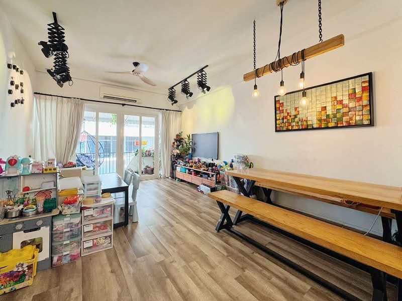 Joo Chiat Apartments, 495B Joo Chiat Road, 3 Bedrooms, 1,428 sqft, Apartment For Sale, by Jae Lim, 500171121 - Living Room - PropertyGuru.com.sg