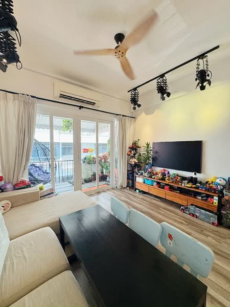 Joo Chiat Apartments, 495B Joo Chiat Road, 3 Bedrooms, 1,428 sqft, Apartment For Sale, by Jae Lim, 500171121 - Living Room - PropertyGuru.com.sg