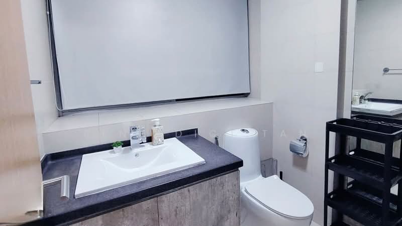 The Stellar, 6 West Coast Road, Room Rental, 200 sqft, Condominium For Rent, by Bennedict Tan, 500171135 - Bathroom - PropertyGuru.com.sg