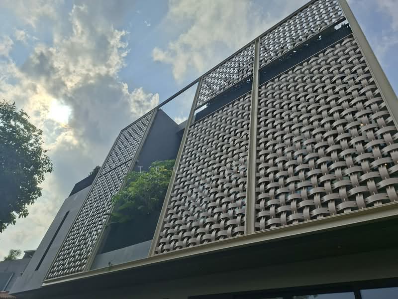 Hillcrest Road, Hillcrest Road, 5 Bedrooms, 6,765 sqft, Semi-Detached House For Sale, by Steve Teo, 500171172 - Exterior - PropertyGuru.com.sg