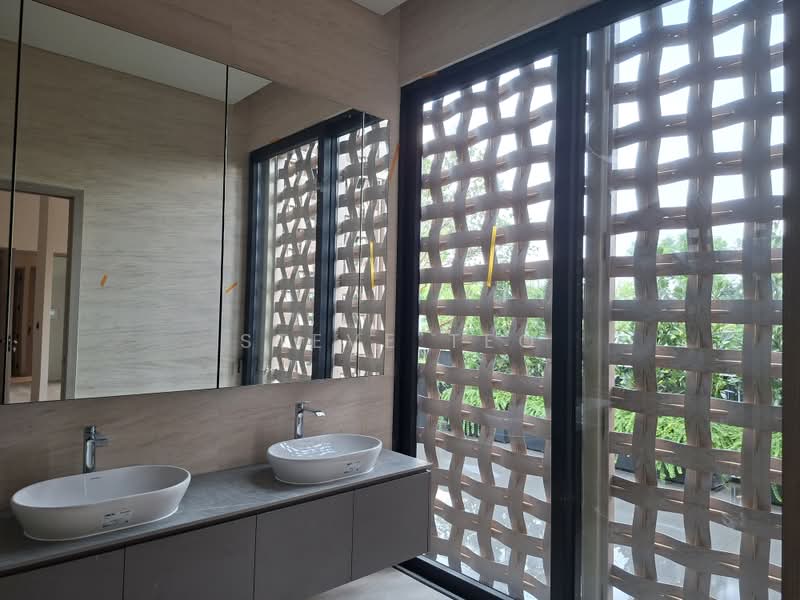 Hillcrest Road, Hillcrest Road, 5 Bedrooms, 6,765 sqft, Semi-Detached House For Sale, by Steve Teo, 500171172 - Bathroom - PropertyGuru.com.sg