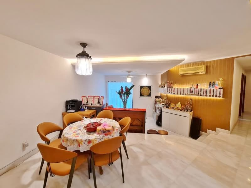 Montrosa, 132 Hillview Avenue, 3 Bedrooms, 1,206 sqft, Condominium For Sale, by Rachel Ang, 500171184 - Dining Room - PropertyGuru.com.sg