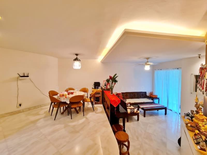 Montrosa, 132 Hillview Avenue, 3 Bedrooms, 1,206 sqft, Condominium For Sale, by Rachel Ang, 500171184 - Living Room - PropertyGuru.com.sg