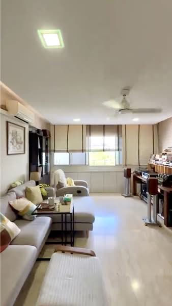 772 Pasir Ris Street 71, 772 Pasir Ris Street 71, 3 Bedrooms, 1,302 sqft, HDB Flat For Sale, by Ena Teo, 500171190 - Living Room - PropertyGuru.com.sg